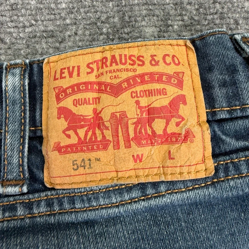 Levis 541 Athletic Taper Jeans Mens 38x33 Blue Denim Medium Wash Stretch‎ Pants